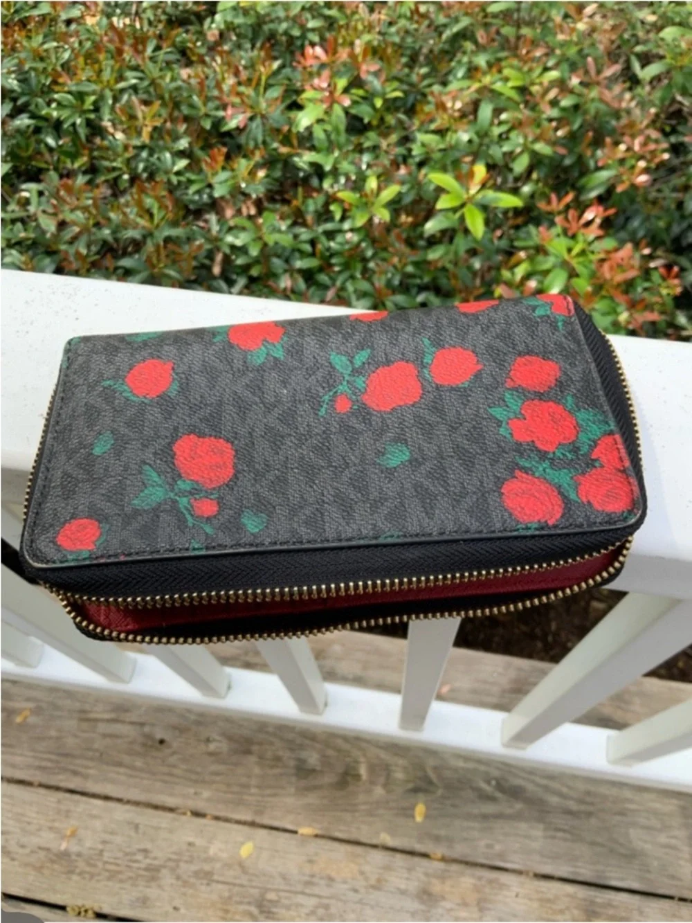 Michael Kors Black Wallet with Red Floral Print NWOT - Picture 7 of 10